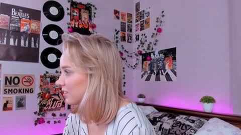 lina online show from January 20, 11:43 pm