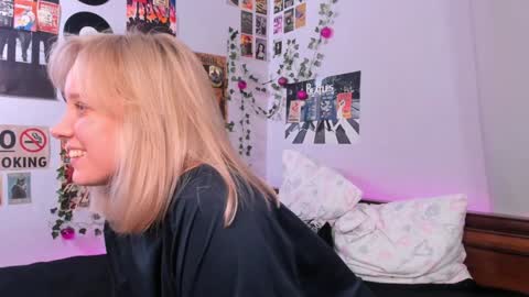 lina online show from February 9, 2:49 am