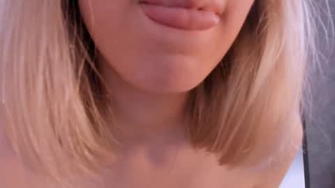 lina online show from February 20, 2:29 am