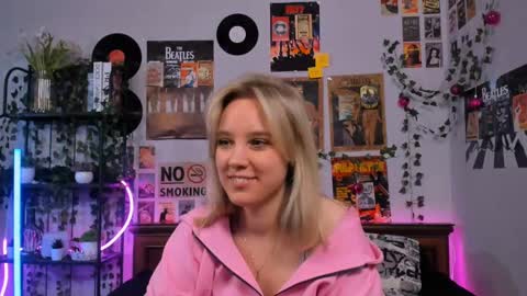 lina online show from March 12, 12:10 am