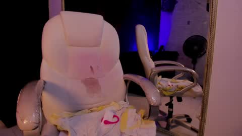 Darling online show from January 8, 7:24 pm