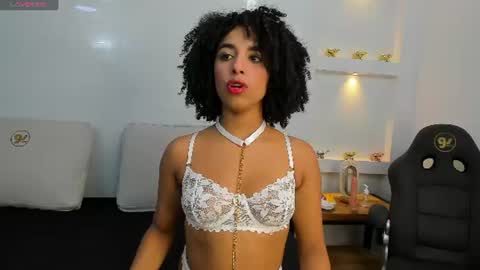 Darly online show from June 11, 7:45 pm