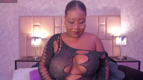 Snapshot of darnellqueen chatting on December 6, 4:58 am Darnell Queen online show from December 6, 4:58 am