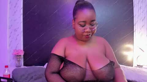 Snapshot of darnellqueen chatting on November 15, 5:49 am Darnell Queen online show from November 15, 5:49 am