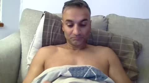 Snapshot of darryl43321 chatting on October 25, 5:37 am darryl43321 online show from October 25, 5:37 am