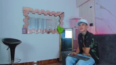 darwin_ggh online show from December 17, 7:03 am