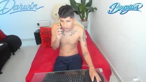 darwinandbrayan online show from February 8, 8:56 pm