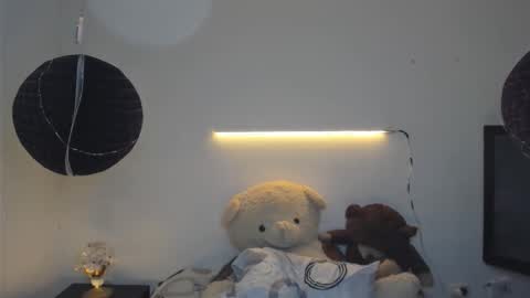 darwinandbrayan online show from March 10, 8:36 pm