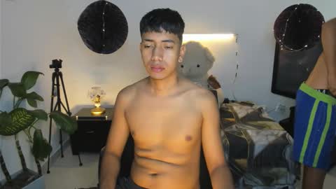 darwinandbrayan online show from March 14, 7:08 pm