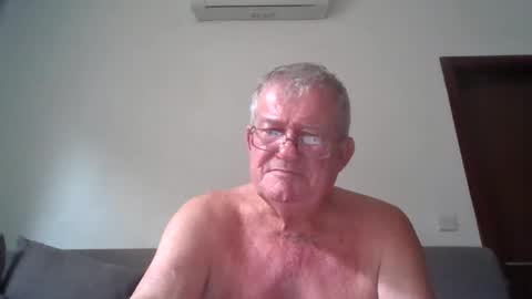 Snapshot of darwincock chatting on June 5, 2:51 am darwincock online show from June 5, 2:51 am