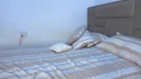 Snapshot of darydenmon chatting on March 11, 5:02 am Isabella online show from March 11, 5:02 am