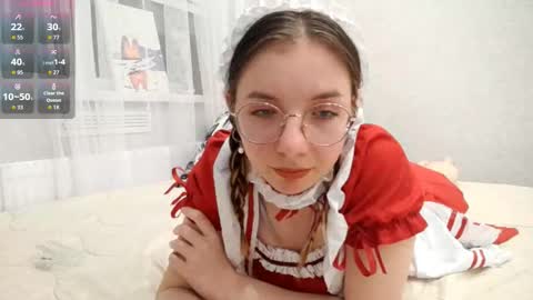 Snapshot of darylgerald chatting on December 1, 7:30 pm Lia online show from December 1, 7:30 pm