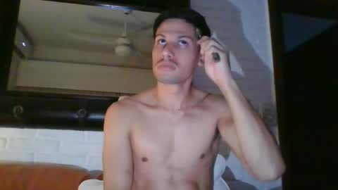 Snapshot of daryof chatting on June 21, 12:24 am Daryo Franco online show from June 21, 12:24 am