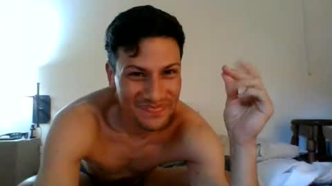 Snapshot of daryof chatting on August 4, 5:48 pm Daryo Franco online show from August 4, 5:48 pm