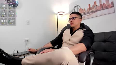 Dash online show from November 27, 11:56 am