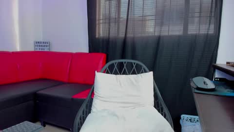 angel online show from September 21, 9:49 pm