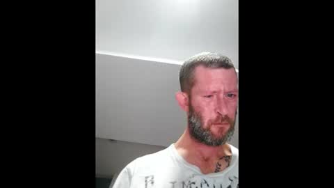 Snapshot of dave3891 chatting on February 14, 7:49 am dave3891 online show from February 14, 7:49 am