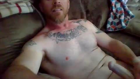 Snapshot of dave8404 chatting on June 8, 11:32 am Dave online show from June 8, 11:32 am