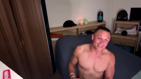dave875126 online show from May 16, 12:18 am