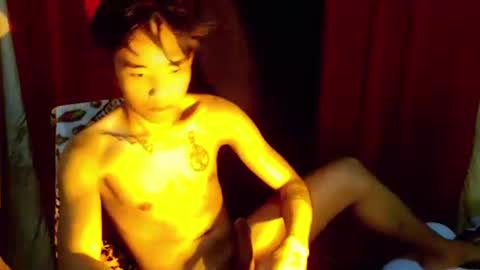 Snapshot of dave_boyyy chatting on November 28, 7:22 am dave_boyyy online show from November 28, 7:22 am