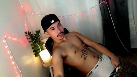 Snapshot of dave_cummers chatting on May 2, 12:26 am DAVE online show from May 2, 12:26 am