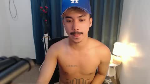Snapshot of dave_cummers chatting on May 16, 10:36 am DAVE online show from May 16, 10:36 am