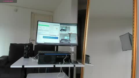 Snapshot of dave_hs chatting on April 22, 8:21 pm dave_hs online show from April 22, 8:21 pm
