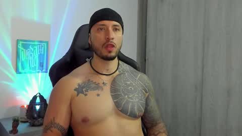 DAVE MAX online show from October 25, 1:35 am