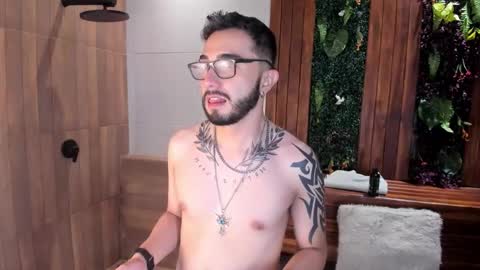 Snapshot of dave_wolff chatting on November 16, 11:49 am Dave online show from November 16, 11:49 am