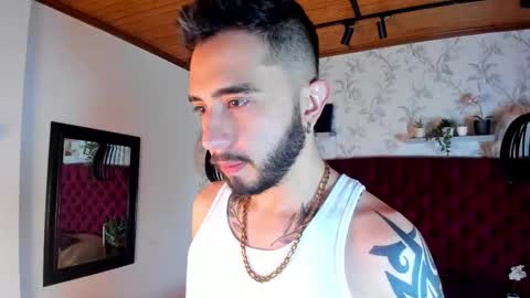 Snapshot of dave_wolff chatting on November 29, 12:08 pm Dave online show from November 29, 12:08 pm