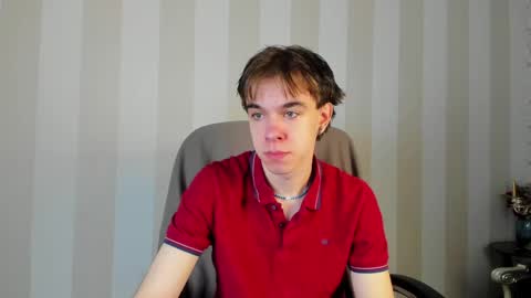 Snapshot of davebevy chatting on April 17, 5:21 am Dave online show from April 17, 5:21 am