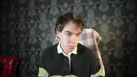 Snapshot of davebevy chatting on May 4, 7:32 pm Dave online show from May 4, 7:32 pm