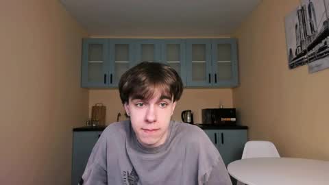 Snapshot of davebevy chatting on May 10, 7:19 pm Dave online show from May 10, 7:19 pm