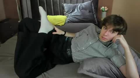 Snapshot of davebevy chatting on June 4, 7:42 pm Dave online show from June 4, 7:42 pm