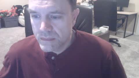 Snapshot of daved14u chatting on December 16, 6:53 am daved14u online show from December 16, 6:53 am