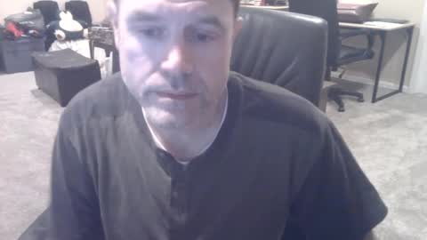 Snapshot of daved14u chatting on October 14, 5:30 am daved14u online show from October 14, 5:30 am