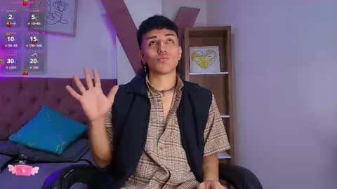 Snapshot of davel_svetla chatting on November 27, 3:08 am davel_svetla online show from November 27, 3:08 am