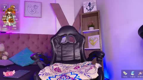 Snapshot of davel_svetla chatting on December 5, 3:59 am davel_svetla online show from December 5, 3:59 am