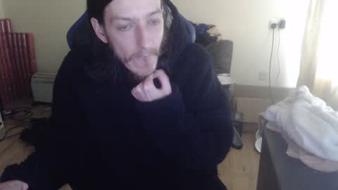 Snapshot of daver281197 chatting on January 25, 12:37 pm dave online show from January 25, 12:37 pm