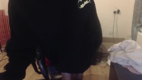 Snapshot of daver281197 chatting on February 14, 8:26 pm dave online show from February 14, 8:26 pm