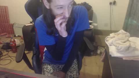 Snapshot of daver281197 chatting on November 11, 9:04 pm dave online show from November 11, 9:04 pm