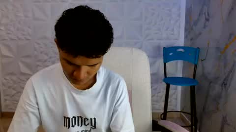 Snapshot of davexxx_ chatting on June 16, 2:58 am Dave online show from June 16, 2:58 am