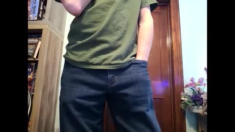 Snapshot of davey33_ chatting on January 25, 8:53 pm davey33_ online show from January 25, 8:53 pm