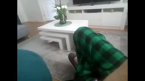 Snapshot of davf76 chatting on March 16, 9:35 am davf76 online show from March 16, 9:35 am