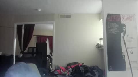 Snapshot of david089613 chatting on December 17, 1:55 am david089613 online show from December 17, 1:55 am