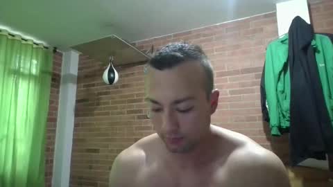 Snapshot of david131603 chatting on November 2, 9:28 pm Davi10 online show from November 2, 9:28 pm