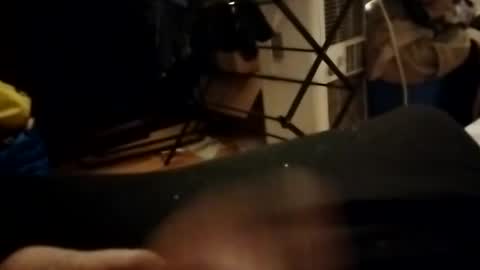 Snapshot of david1982yesyes chatting on March 6, 6:10 am david1982yesyes online show from March 6, 6:10 am