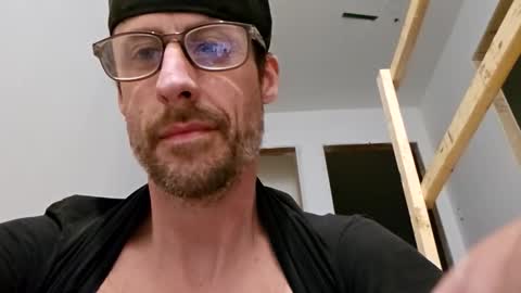 Snapshot of david1982yesyes chatting on May 13, 2:53 am david1982yesyes online show from May 13, 2:53 am