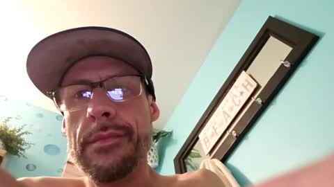 Snapshot of david1982yesyes chatting on June 13, 5:44 pm david1982yesyes online show from June 13, 5:44 pm