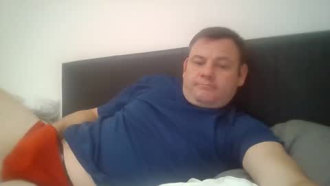 DILFnextdoor69 online show from October 7, 8:17 pm